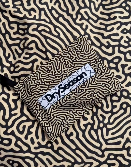 SANDY - Sand Free Magnetic Beach Towel In （Black &  beige）