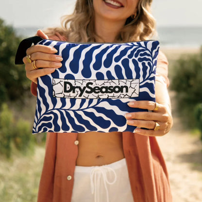 SANTORINI - Sand Free Magnetic Beach Towel In （Blue & White）